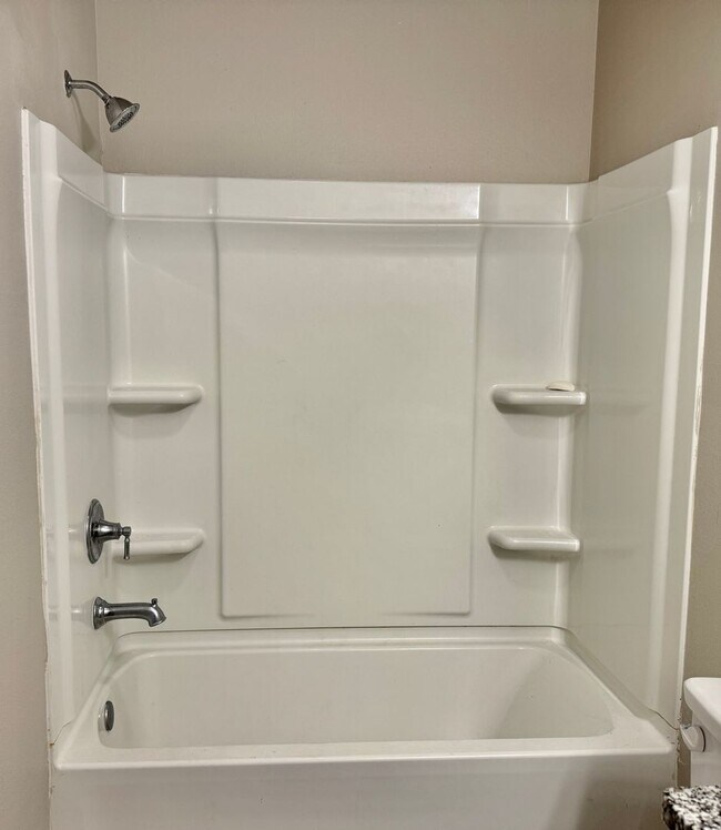 Building Photo - 2121 N Avenue J