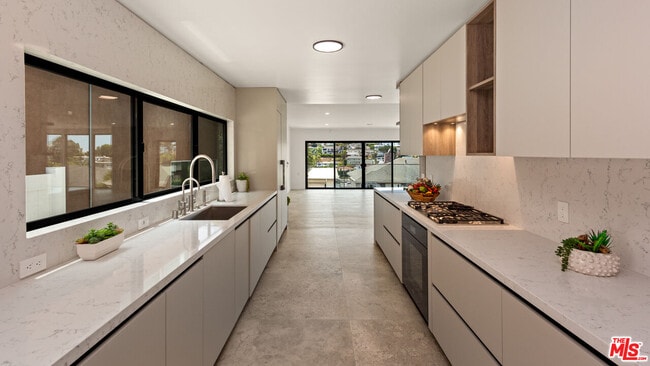 Building Photo - 8236 Zitola Terrace