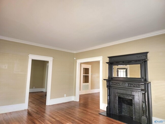 Building Photo - 1214 Pratt Ave NE