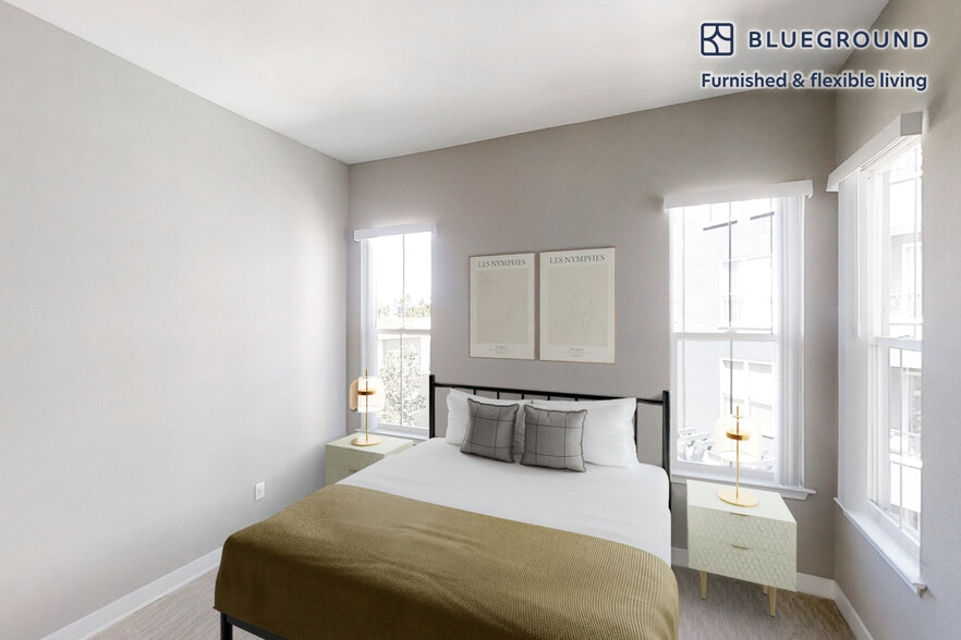 Building Photo - 1257 Lakeside Dr