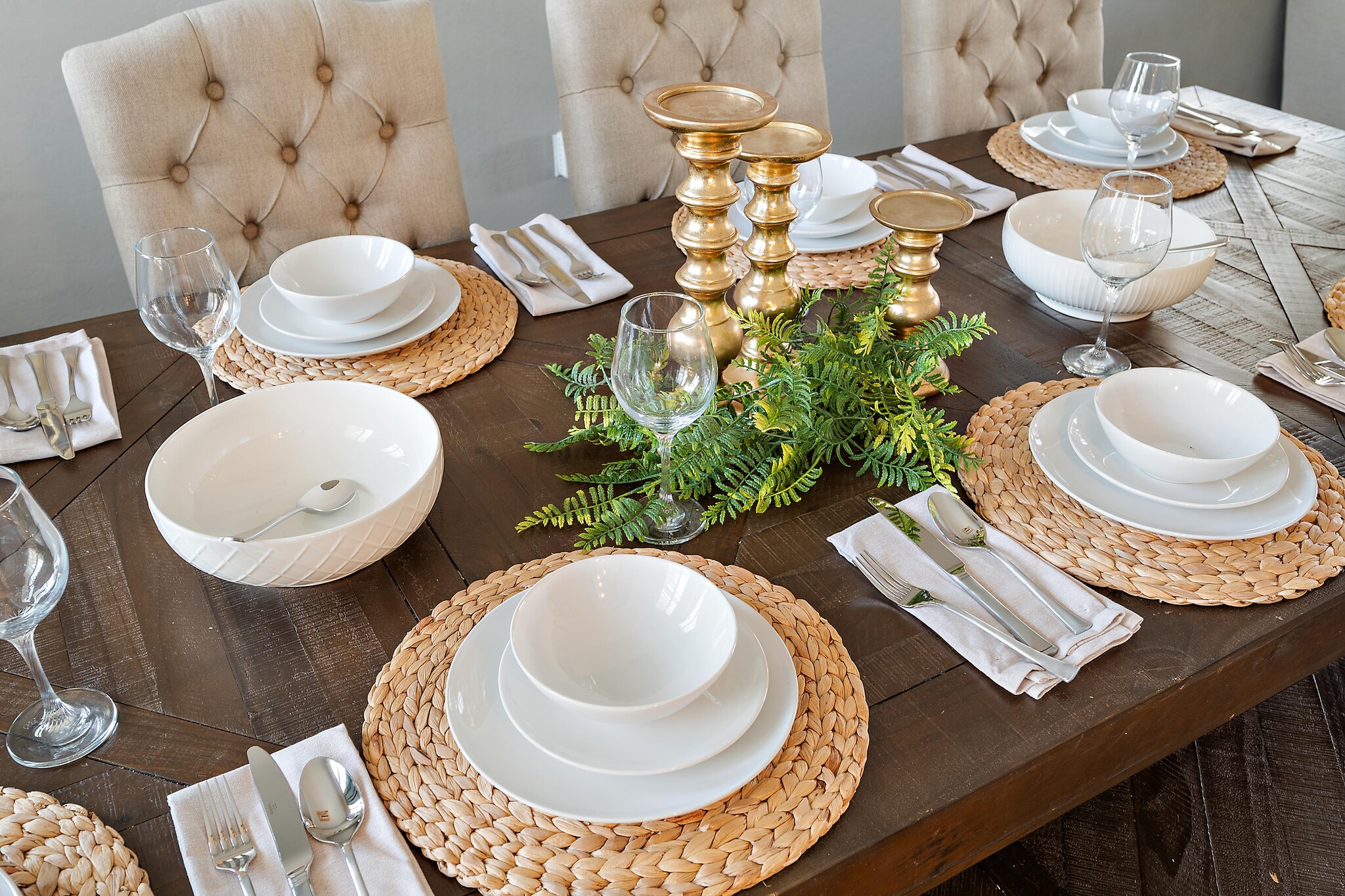 Building Photo - 13010 E Shangri La Rd