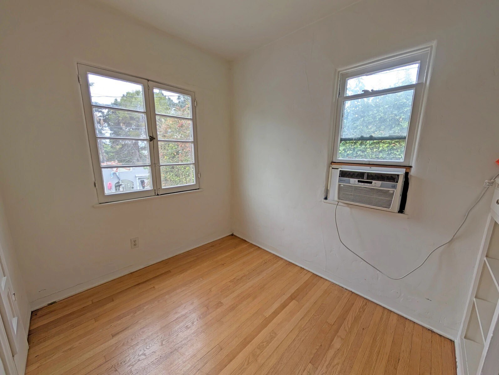 Building Photo - 826 Maltman Ave