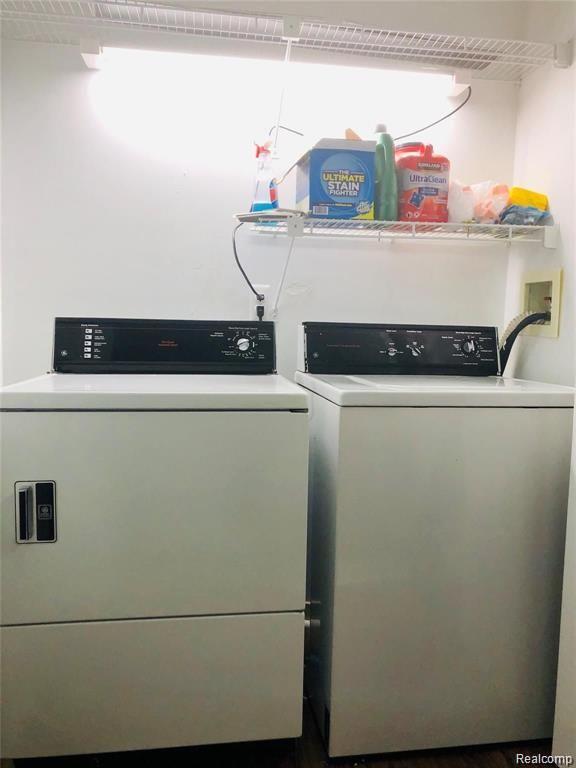 Building Photo - 41419 Cornell Dr