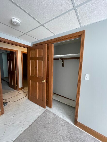 Building Photo - 178 Andover St