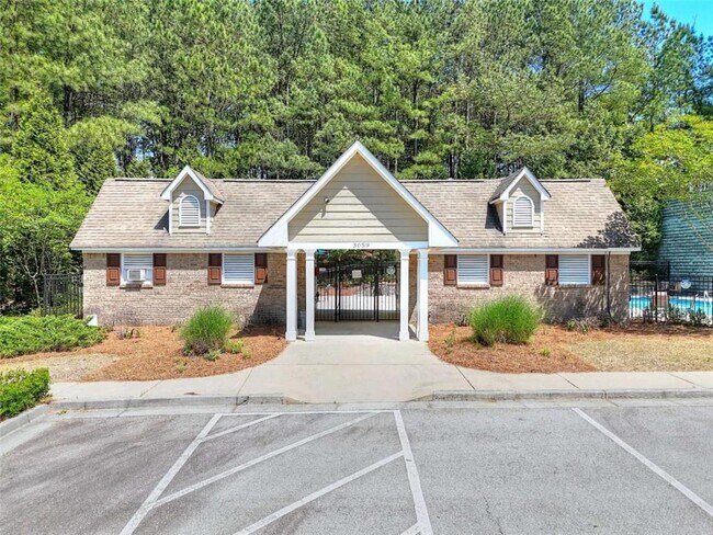 Building Photo - 3702 Brockenhurst Dr