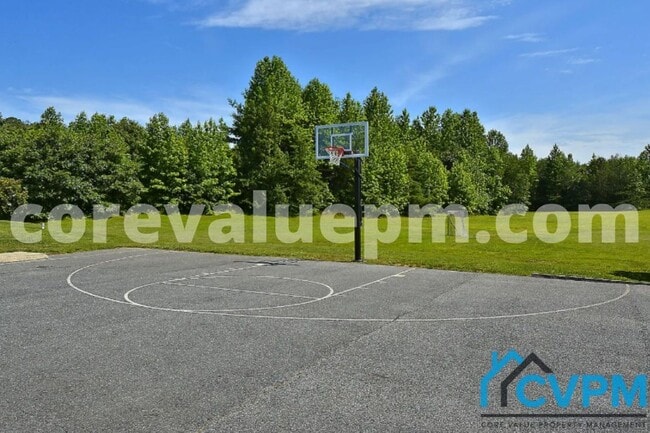 Building Photo - 1009 Howard Grove Ct