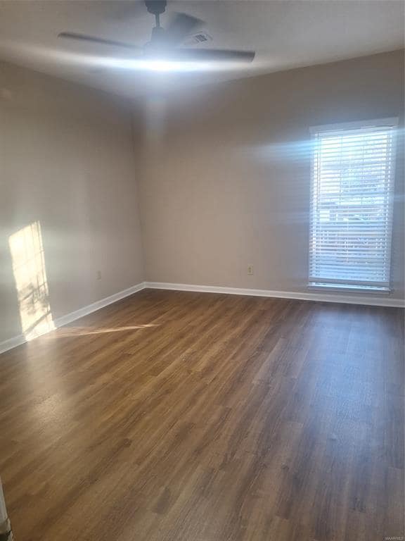 Building Photo - 545 Clay St