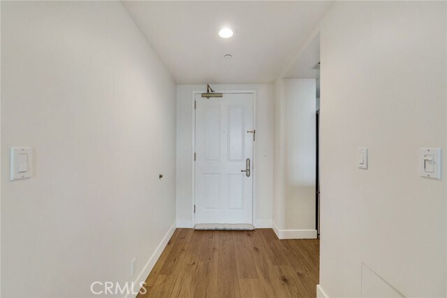 Building Photo - 850 E Ocean Blvd