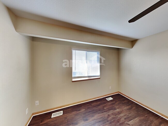 Building Photo - 3808 Ironhorse Drive
