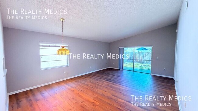 Building Photo - 10609 Wyndcliff Dr
