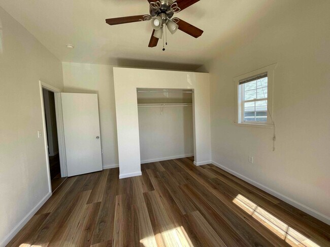 Building Photo - 680 W MacArthur Blvd