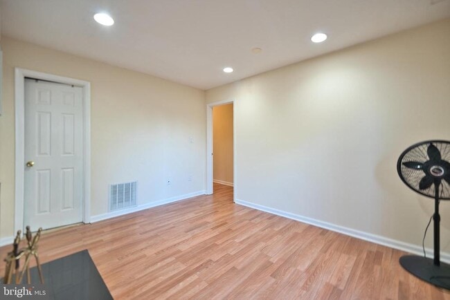 Building Photo - 13003 Trailside Way