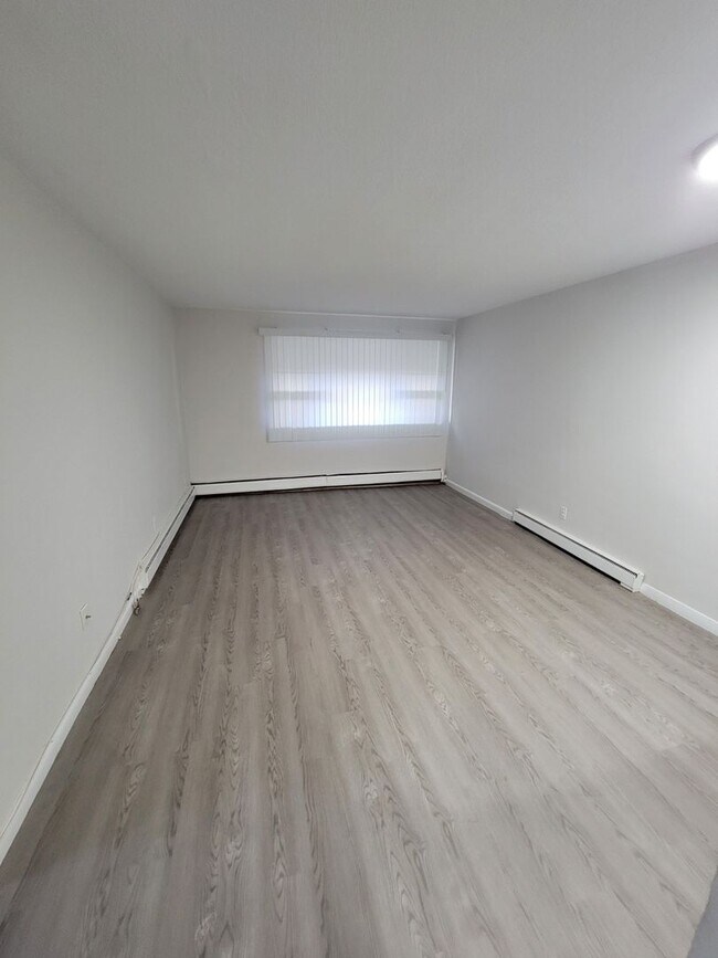 Interior Photo - 1 Rosa St