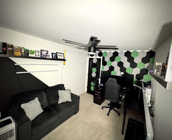 Building Photo - 14598 Cantabria Dr