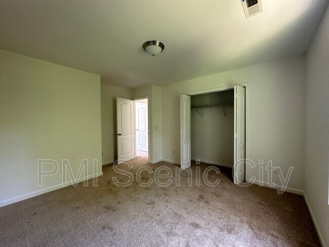 Building Photo - 7527 Passport Dr