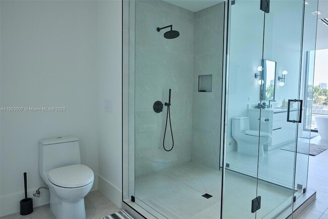 Building Photo - 160 Isle of Venice Dr