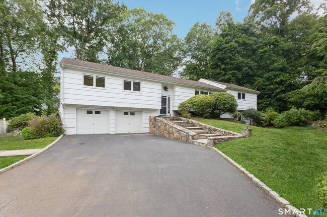 Building Photo - 4 Nappa Ln
