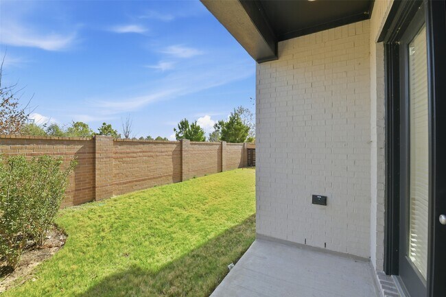 Building Photo - 16518 Amber Patina Ln