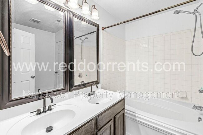 Building Photo - 11852 Geyser Ct