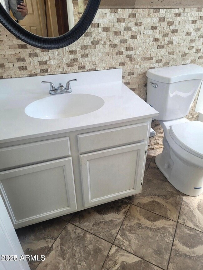 Building Photo - 16225 N 30th St