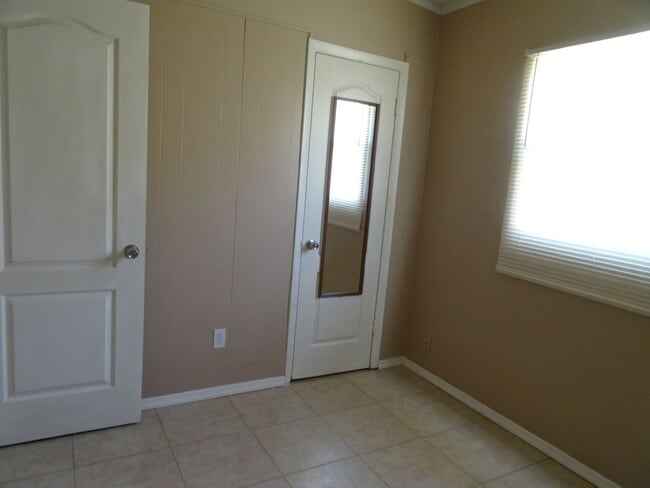 Building Photo - 3 Bed Home for Rent!