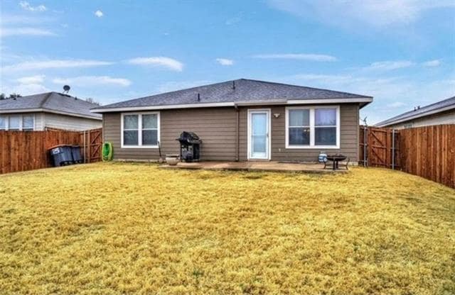 Building Photo - 1005 Live Oak Dr