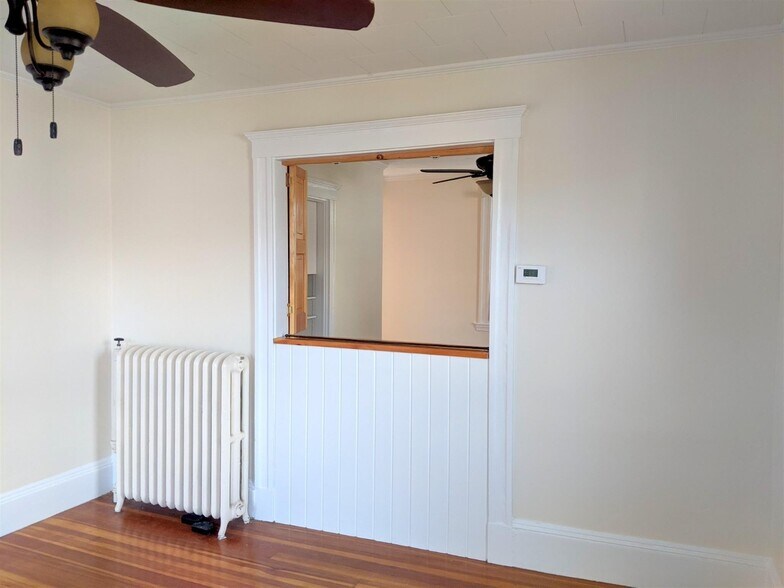 Building Photo - 13 Garden Ter