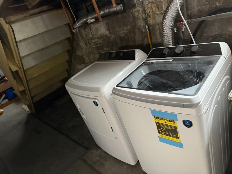 Building Photo - 369 Potters Rd