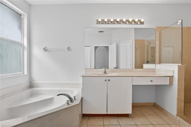 Building Photo - 7013 Romana Way