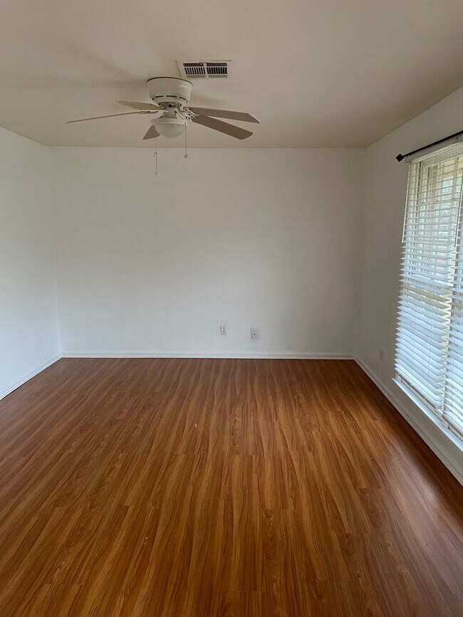 Building Photo - 3 Bed, 2 Bath Home in Prattville!