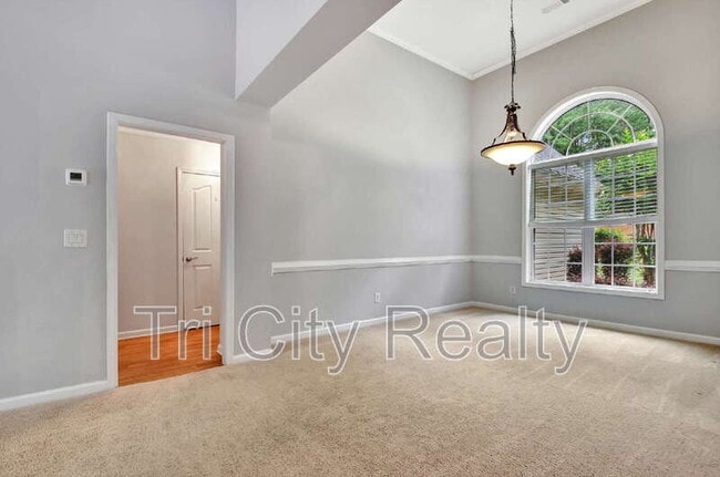 Building Photo - 69 Meadows Creek Ln