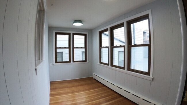 Building Photo - 4219 N Albany Ave