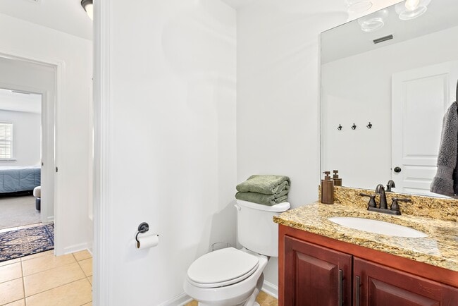 Building Photo - 304 Squirrel Hollow