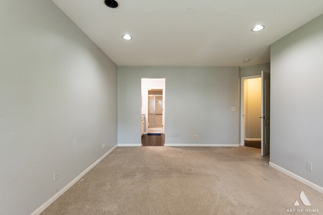 Building Photo - 61 Willow Pkwy