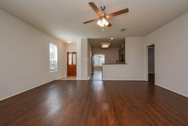 Building Photo - 15506 Hickory Dale St