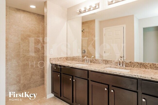 Building Photo - 1114 SW 41st Terrace