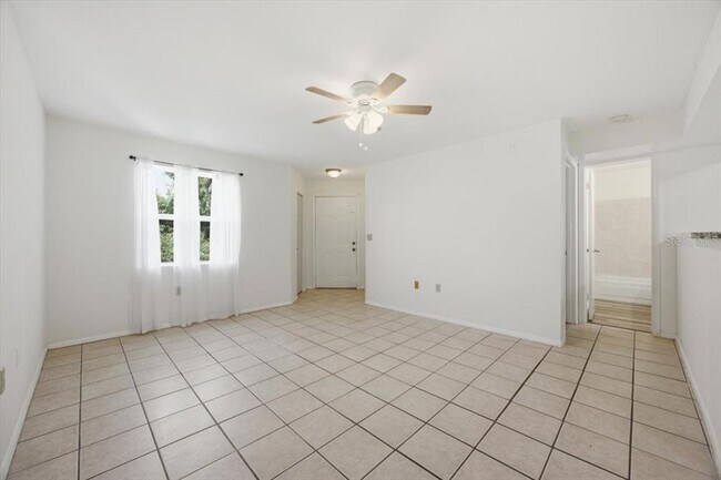 Building Photo - 3032 Parkway Blvd