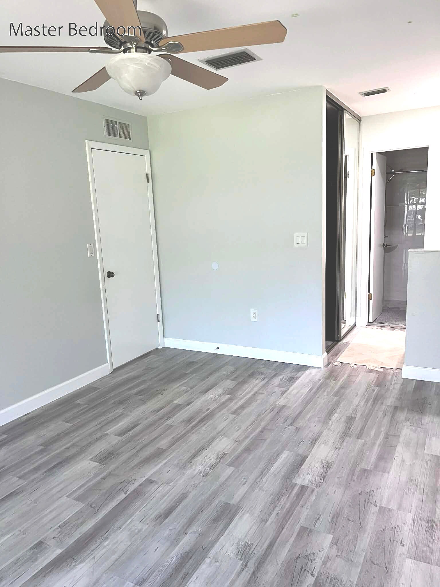 Building Photo - 3023 Beecher Dr E