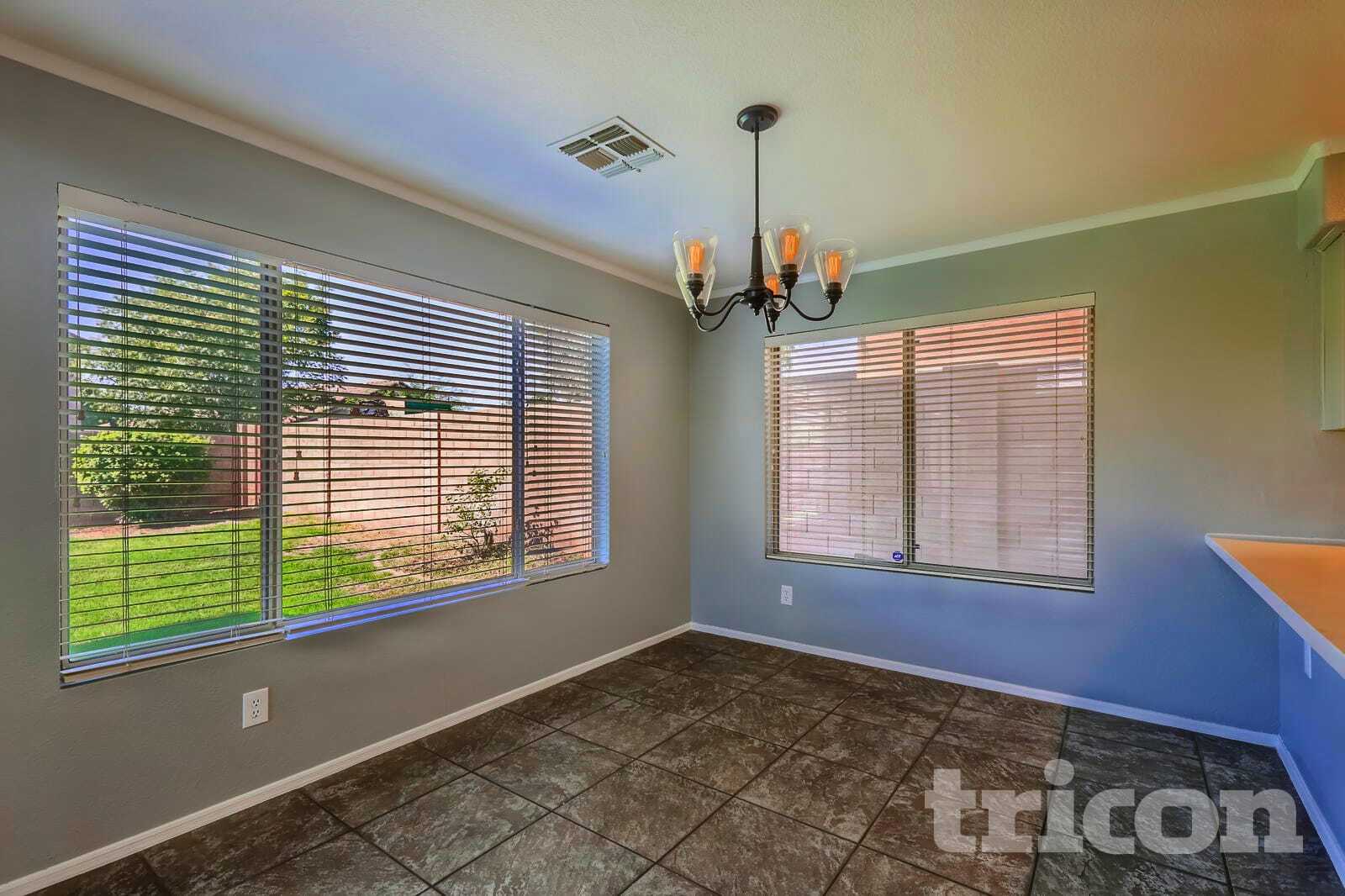 Building Photo - 14725 W Lamoille Dr