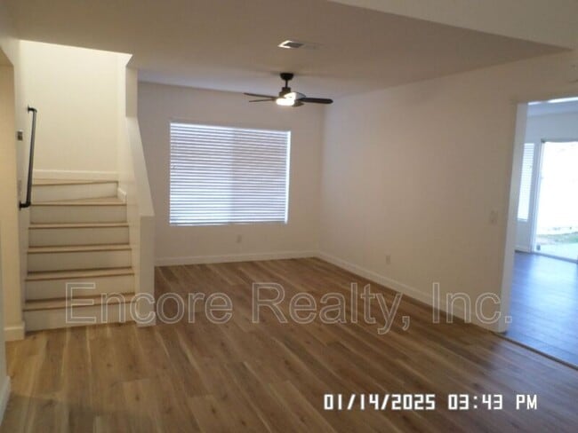 Building Photo - 2149 Bluewater Ln