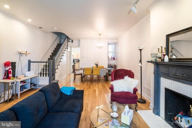 Building Photo - 1938 Pine St