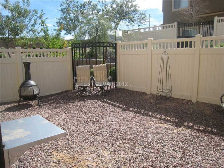 Building Photo - 1088 Moonlit Oasis Ln