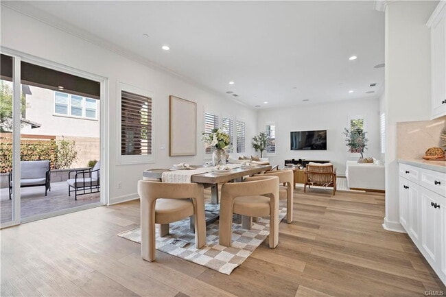 Building Photo - 173 Newall