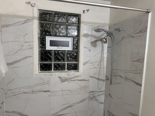 Building Photo - 11540 S Racine Ave