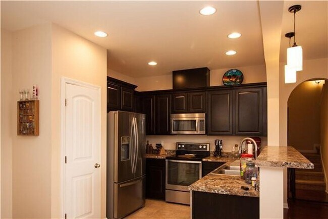 Building Photo - 3 bedroom, 2.5 bath in Hermitage - COMING SOON