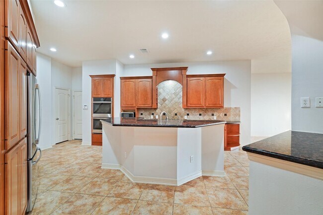 Building Photo - 6915 Monarch Lake Ln