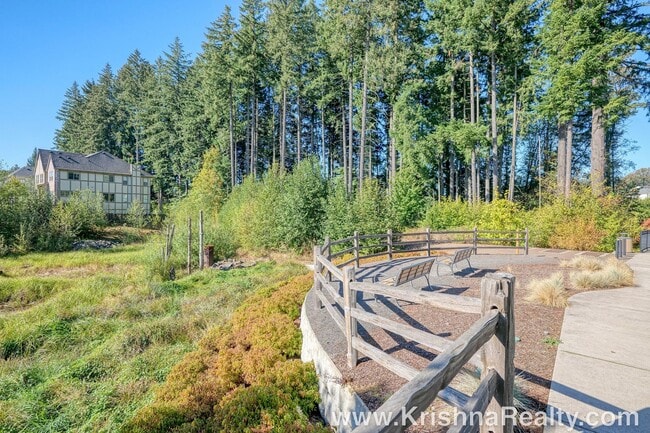 Building Photo - Gorgeous 4 BD* 2.5 BA* Single Family Home ...