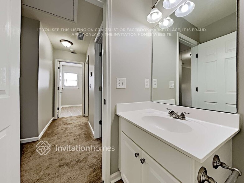 Building Photo - 510 Millside Tr