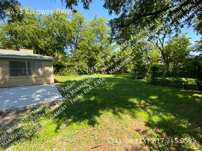 Building Photo - 2433 Alloway Dr