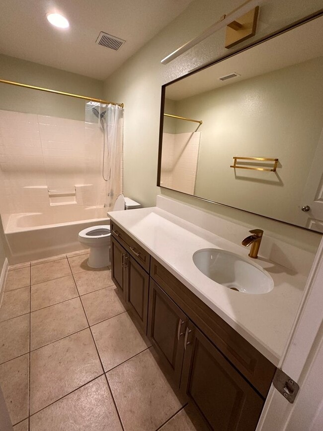 Building Photo - Beautiful 3-Bedroom, 2-Bathroom Home in Desirable Menifee Neighborhood